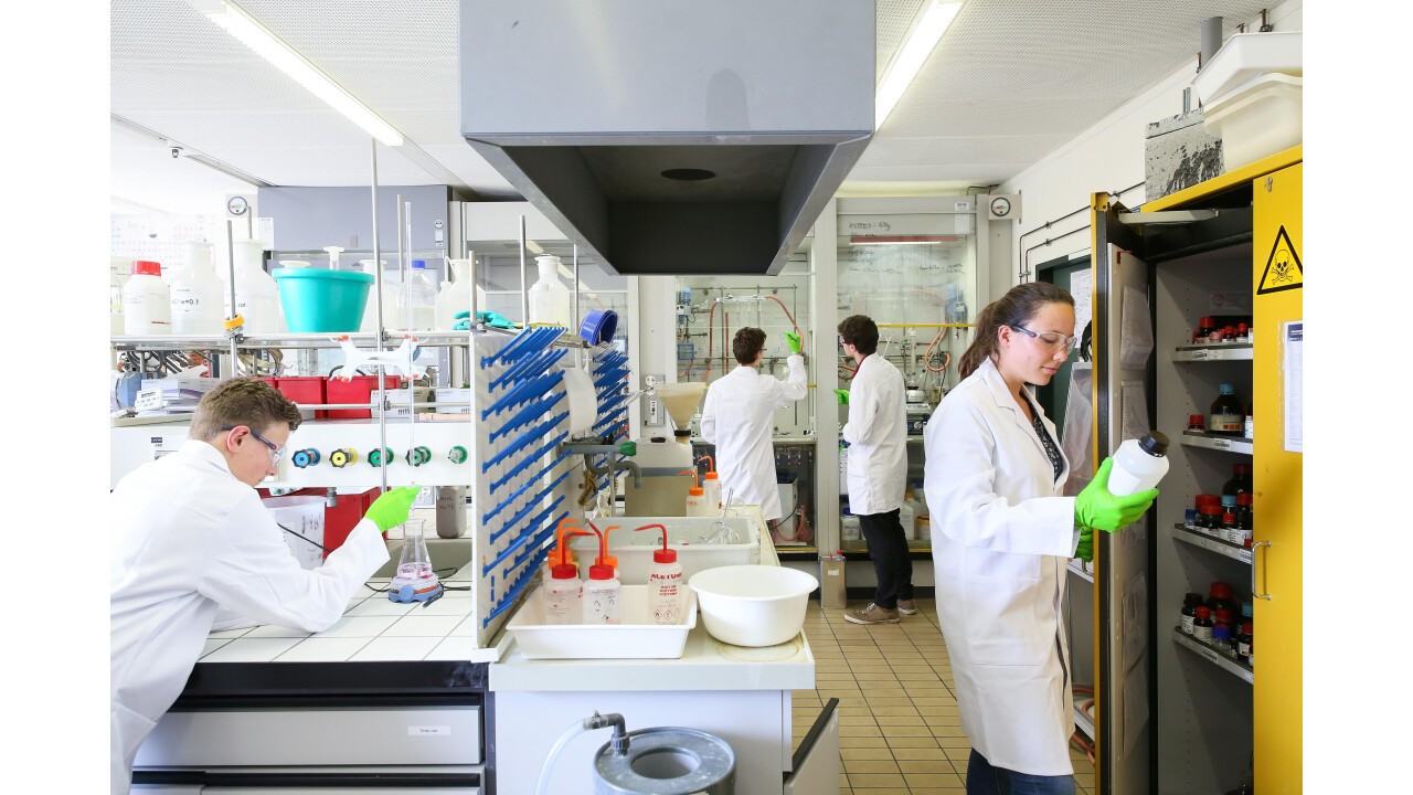 Laboratoire Ecole de Chimie - EPFL
